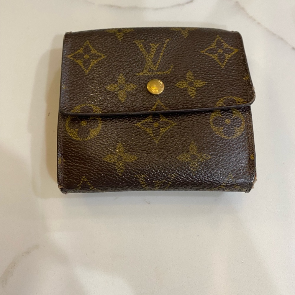 Louis Vuitton Womens wallet
